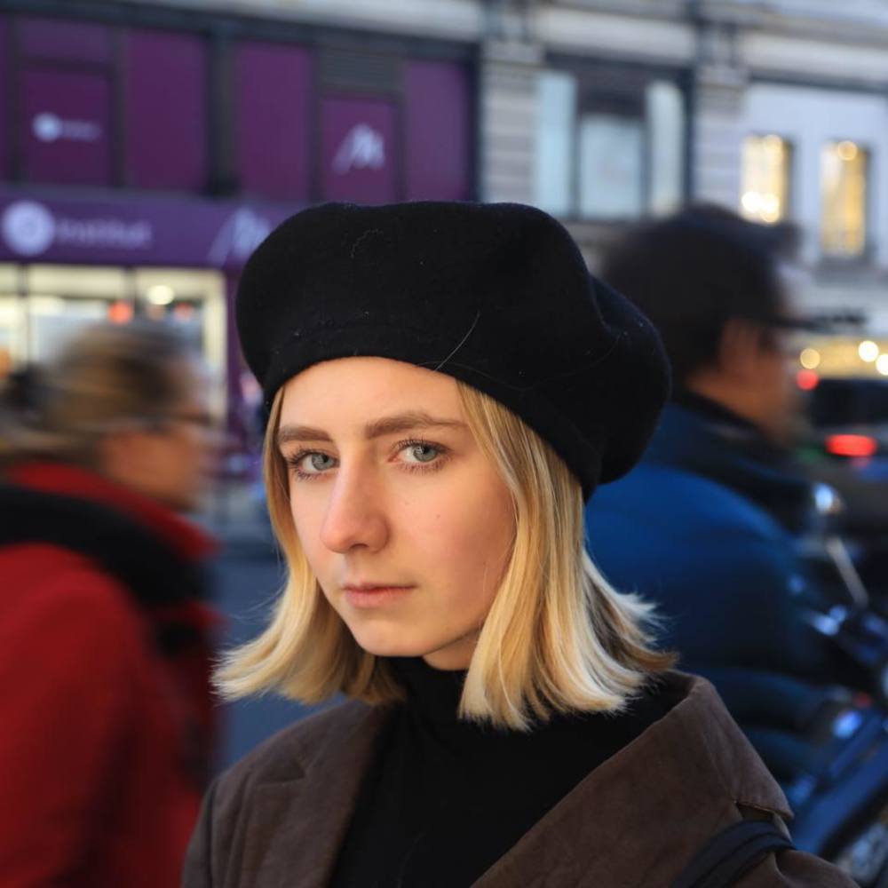Meet your Posher, Alexandra